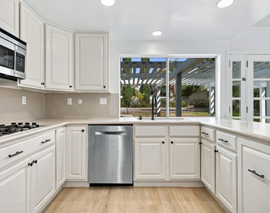 22777 Brenford Street - Photo Thumbnail 15