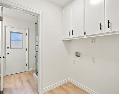 22777 Brenford Street - Photo Thumbnail 21