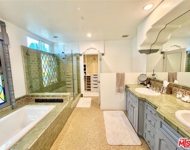 213 El Camino Drive - Photo Thumbnail 19