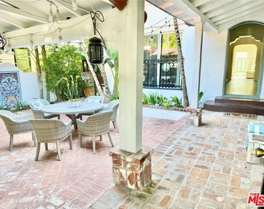 213 El Camino Drive - Photo Thumbnail 2