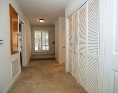 5831 Seawalk Drive - Photo Thumbnail 18