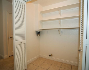 5831 Seawalk Drive - Photo Thumbnail 19