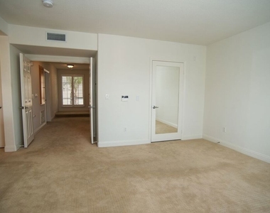 5831 Seawalk Drive - Photo Thumbnail 15