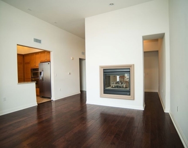 5831 Seawalk Drive - Photo Thumbnail 5