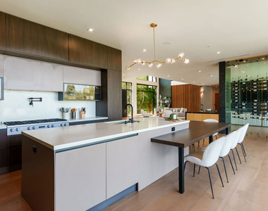 16110 Meadowview Drive - Photo Thumbnail 15