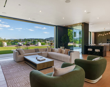 16110 Meadowview Drive - Photo Thumbnail 9