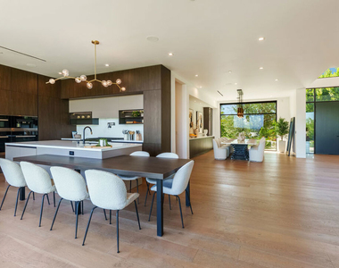 16110 Meadowview Drive - Photo Thumbnail 14