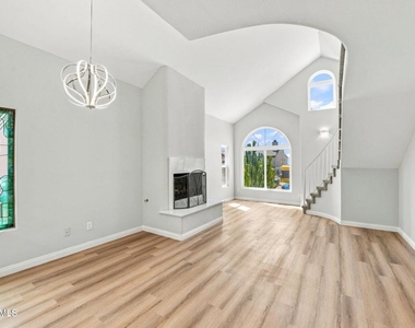 1516 Ocean Drive - Photo Thumbnail 3