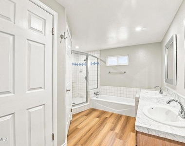 1516 Ocean Drive - Photo Thumbnail 28