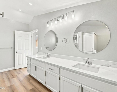 1516 Ocean Drive - Photo Thumbnail 23