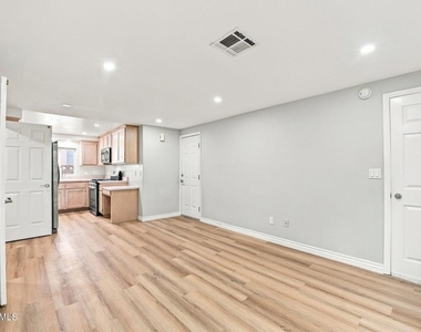 1516 Ocean Drive - Photo Thumbnail 26