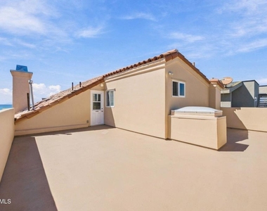1516 Ocean Drive - Photo Thumbnail 32