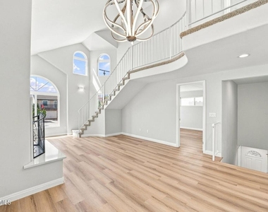 1516 Ocean Drive - Photo Thumbnail 2