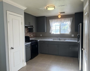 52440 Avenida Carranza - Photo Thumbnail 3