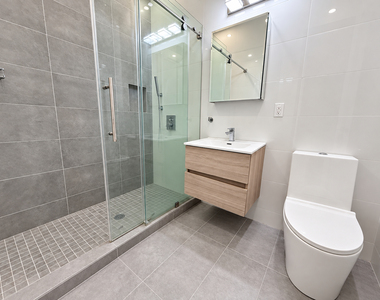 62-13 Catalpa Avenue - Photo Thumbnail 6