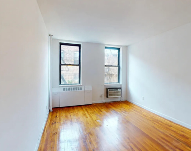 West 22nd Street - Photo Thumbnail 1