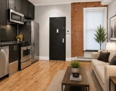 West 103rd Street - Photo Thumbnail 7