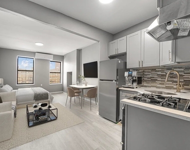 901 Dekalb Avenue - Photo Thumbnail 2