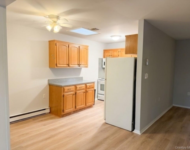 405 Woodbridge Drive - Photo Thumbnail 5