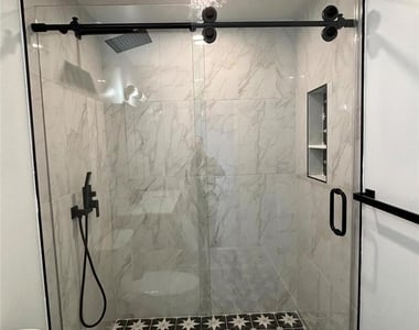 1353 Old Northern Boulevard - Photo Thumbnail 15