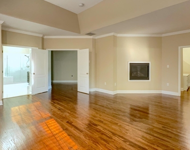 17 Chestnut Street - Photo Thumbnail 18