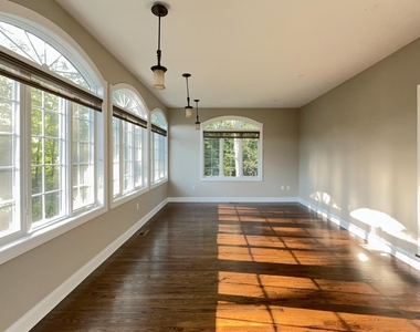 17 Chestnut Street - Photo Thumbnail 12