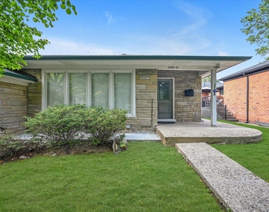 20911 85th Avenue - Photo Thumbnail 1