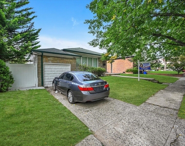 20911 85th Avenue - Photo Thumbnail 21
