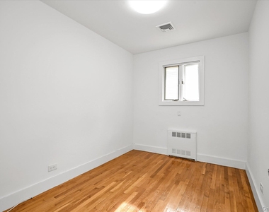 20911 85th Avenue - Photo Thumbnail 10