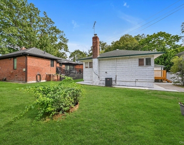 20911 85th Avenue - Photo Thumbnail 20