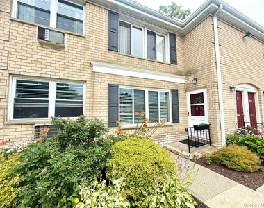 250 Beechwood Avenue - Photo Thumbnail 1