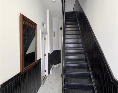 5814 58th Avenue - Photo Thumbnail 2