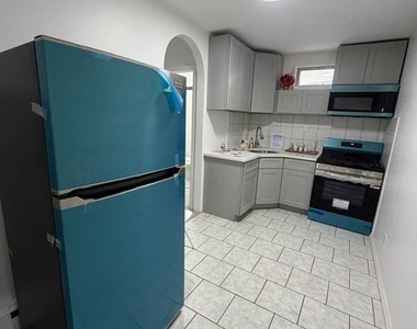 5814 58th Avenue - Photo Thumbnail 6