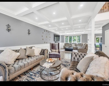 2694 Forest Avenue - Photo Thumbnail 2