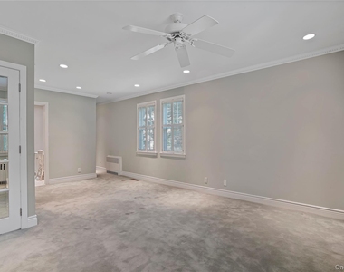 29 Coralyn Avenue - Photo Thumbnail 15