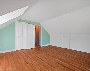 29 Coralyn Avenue - Photo Thumbnail 19