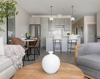 6 Hudson West Drive - Photo Thumbnail 13