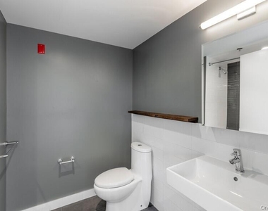 121 Westmoreland Avenue - Photo Thumbnail 5