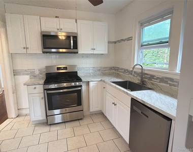 15 Stevens Street - Photo Thumbnail 2