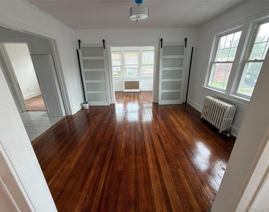15 Stevens Street - Photo Thumbnail 9