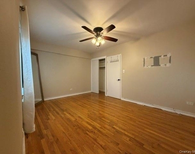 212-04 75th Avenue - Photo Thumbnail 11