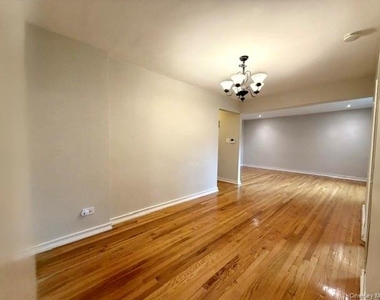 212-04 75th Avenue - Photo Thumbnail 8