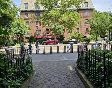 82-16 34th Avenue - Photo Thumbnail 12