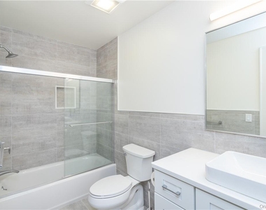 121 Fisher Avenue - Photo Thumbnail 16