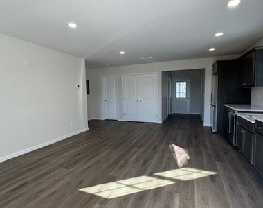 135 Cooper Road - Photo Thumbnail 2