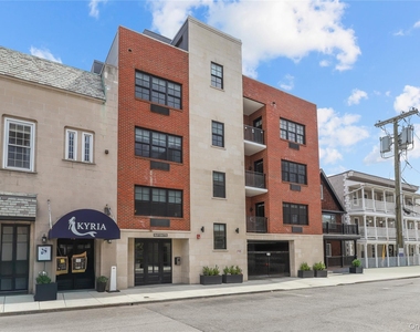 11 Purdy Street - Photo Thumbnail 18