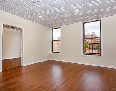 934 South Street - Photo Thumbnail 9