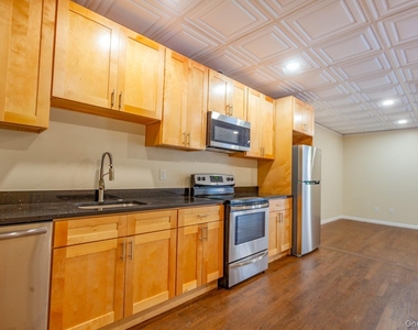 934 South Street - Photo Thumbnail 3