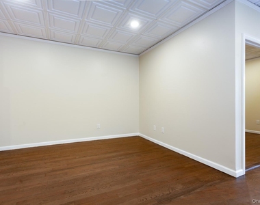 934 South Street - Photo Thumbnail 6