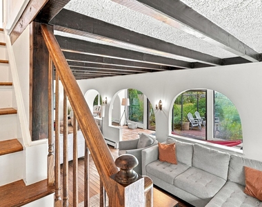 16 W Lake Boulevard - Photo Thumbnail 9